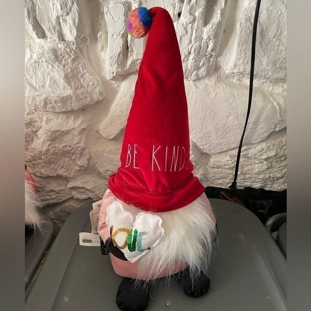 NWT BE KIND LOVE GNOME RAE DUNN TABLETOP DECOR